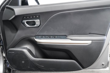 https://dvg-vehicle-assets.s3.amazonaws.com/1015884/81h3bs8u6egqju88vfo3tvbxl.jpg
