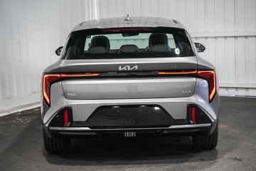 https://dvg-vehicle-assets.s3.amazonaws.com/1015884/9ug9j9xituvi2pl9h1m2xh6w6.jpg