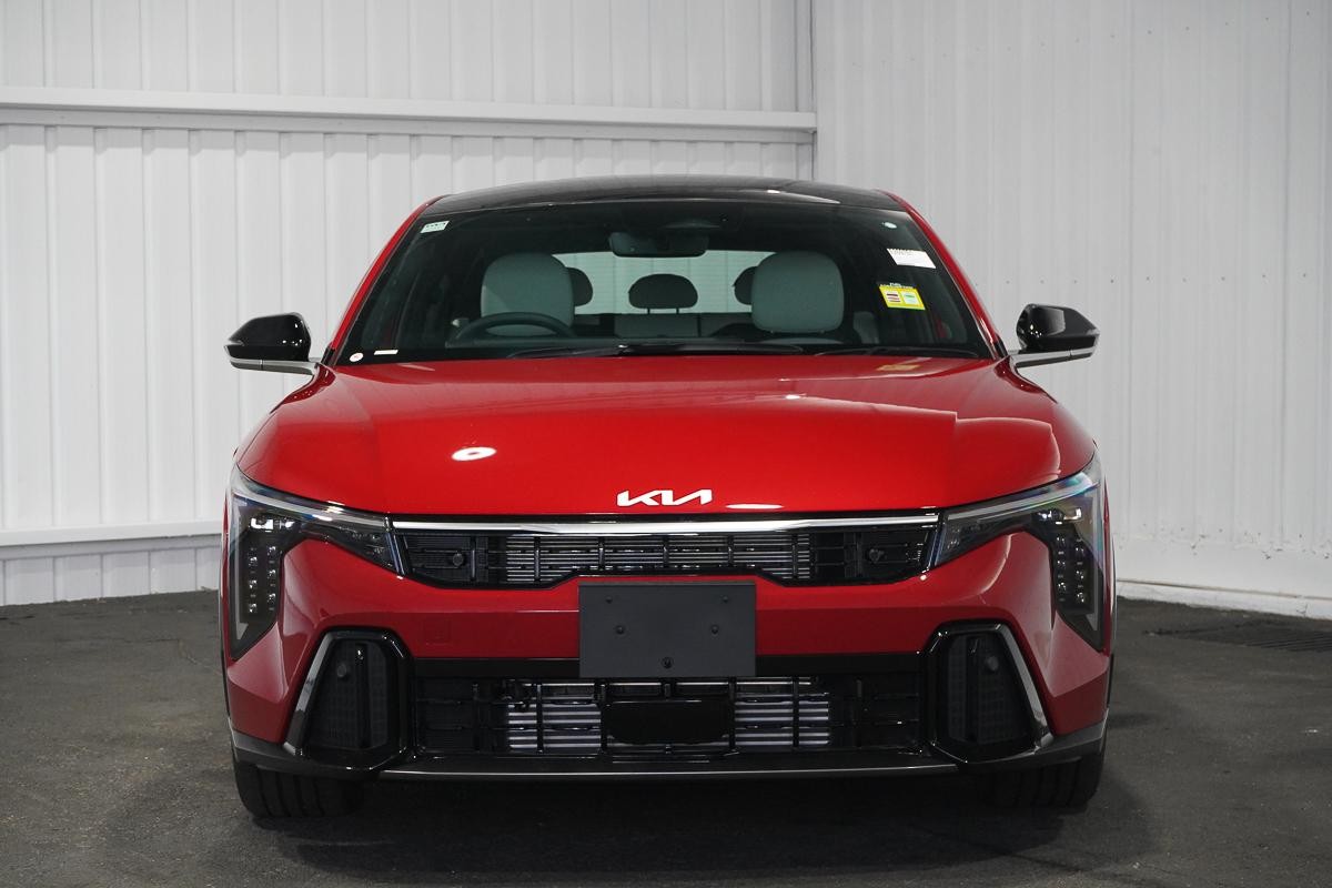 Kia K4 image 3