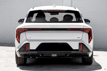 https://dvg-vehicle-assets.s3.amazonaws.com/1021496/2v582k1c6kb1fod0z1b656i7q.jpg