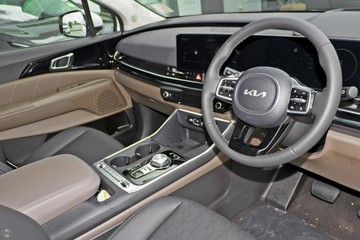 https://dvg-vehicle-assets.s3.amazonaws.com/1028728/eh42pmj36wzfzm459gw80hb58.jpg