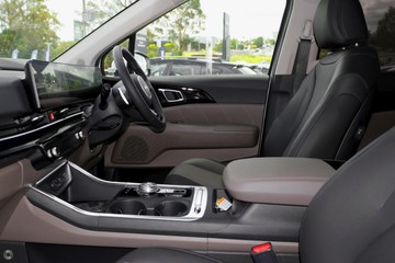 https://dvg-vehicle-assets.s3.amazonaws.com/1028728/qmb1r2nuat4uvsxn80zh3ytye.jpg