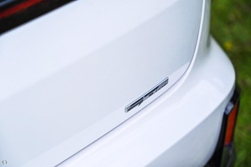 https://dvg-vehicle-assets.s3.amazonaws.com/1034937/ma2zxrp7jlrps4u0vgjbl0ut.jpg