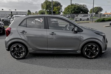 https://dvg-vehicle-assets.s3.amazonaws.com/1038162/qux6lykbv4oir6f6xdz3if6xd.jpg
