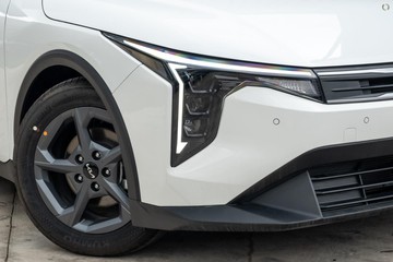 https://dvg-vehicle-assets.s3.amazonaws.com/1038224/lzmfl685fcs0r5drb104zjrh4.jpg