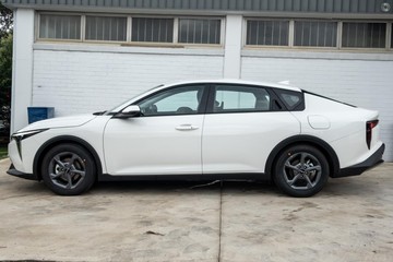 https://dvg-vehicle-assets.s3.amazonaws.com/1038224/rag8157tvgl5vlt1uxdtab6dc.jpg