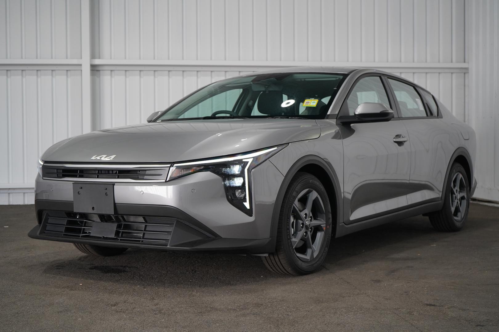 Kia K4 image 4