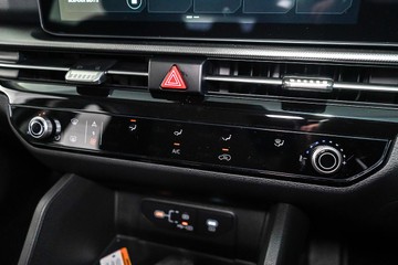 https://dvg-vehicle-assets.s3.amazonaws.com/1047082/90dpzfjmqt5wha62brapkl2gm.jpg