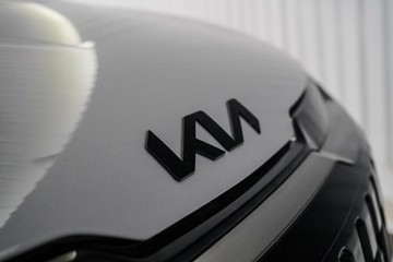 https://dvg-vehicle-assets.s3.amazonaws.com/1047091/c50g1acpiboax2n1ngc00fb9z.jpg
