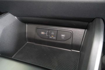 https://dvg-vehicle-assets.s3.amazonaws.com/1047915/9ufynidzsfvxuxeex9u07jhki.jpg