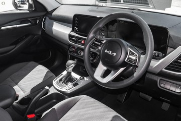 https://dvg-vehicle-assets.s3.amazonaws.com/1050198/og5zmz0jr5rppvluwh33hufj.jpg