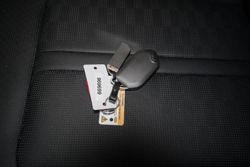 https://dvg-vehicle-assets.s3.amazonaws.com/1052369/c53invz3lhygx0embbpkocym2.jpg