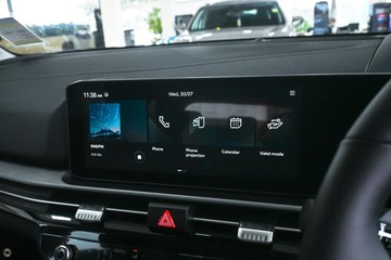 https://dvg-vehicle-assets.s3.amazonaws.com/1052452/ktgp6s2lrg8eucl9fg9jscw81.jpg