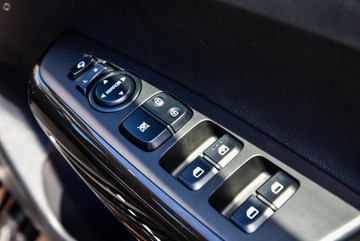 https://dvg-vehicle-assets.s3.amazonaws.com/1053955/k2eiv5wzxrvr4da3yijpyh8nd.jpg
