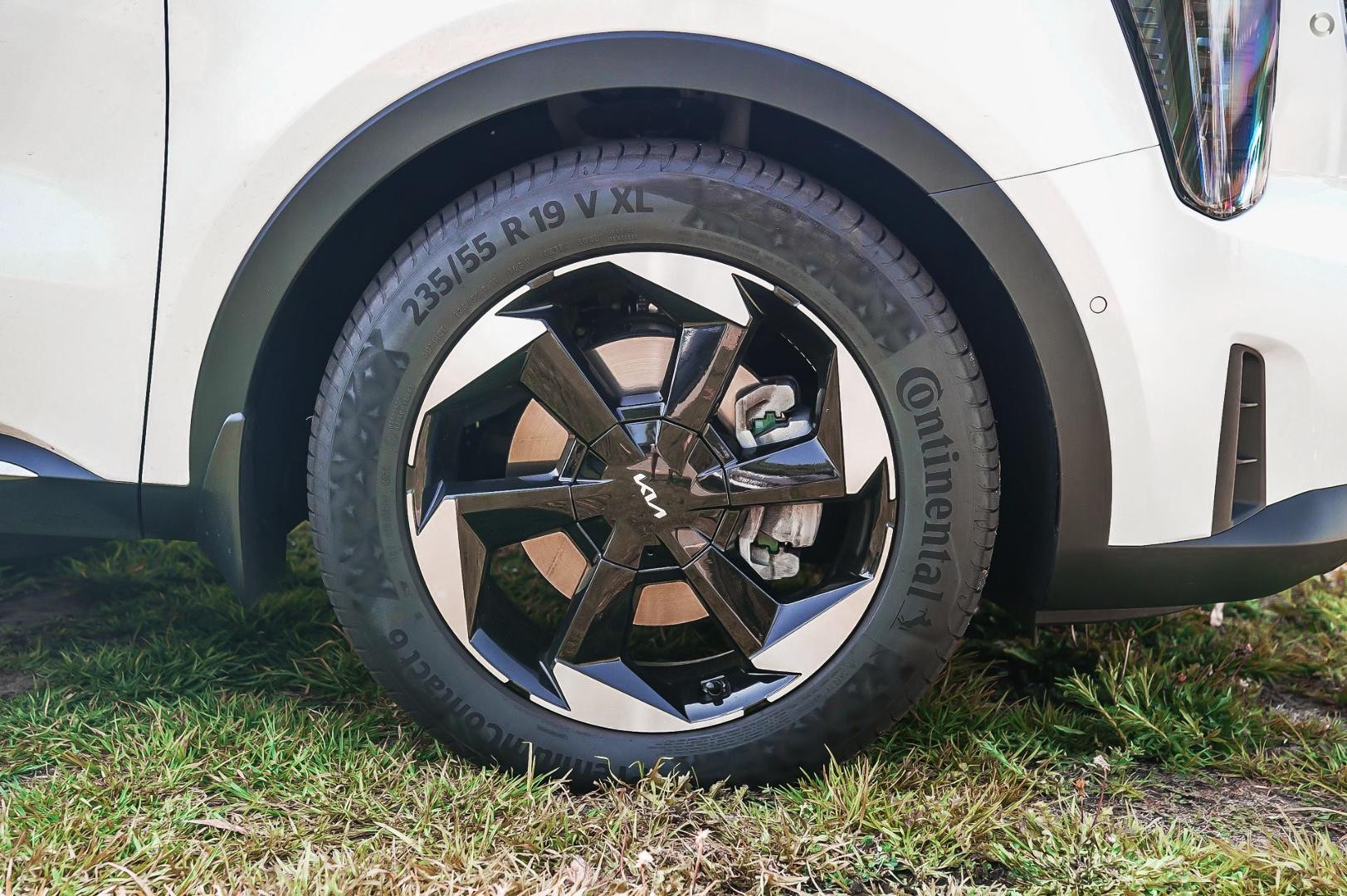 Kia Sorento image 3