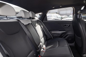 https://dvg-vehicle-assets.s3.amazonaws.com/1053975/838kamndjjouhl0kvs5ujxl49.jpg