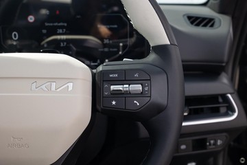 https://dvg-vehicle-assets.s3.amazonaws.com/1053975/9eo3xew1dxcfbmdxb94k6y9u.jpg