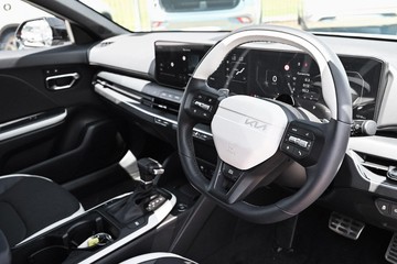 https://dvg-vehicle-assets.s3.amazonaws.com/1053976/hfk1z8vcimz9tf9j9vnfmco0c.jpg