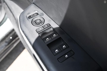https://dvg-vehicle-assets.s3.amazonaws.com/1053976/qsfp3p3kn315gcbngcab304f6.jpg