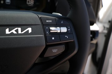 https://dvg-vehicle-assets.s3.amazonaws.com/1054073/trs3cg2ydvdilpwaw7pq0z9v3.jpg