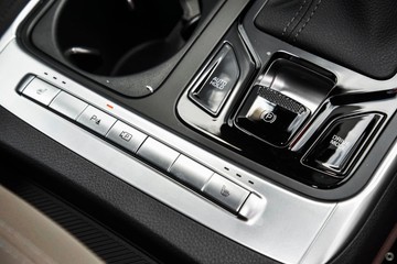 https://dvg-vehicle-assets.s3.amazonaws.com/1054113/0cipg4v5thakw383uph02sv03.jpg