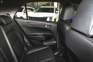 https://dvg-vehicle-assets.s3.amazonaws.com/1055392/s8j966ul2u7a8d5ob9i74a246.jpg