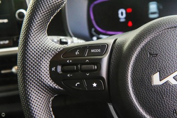 https://dvg-vehicle-assets.s3.amazonaws.com/1055392/y5rfykjnsyfe3yc738064mhg3.jpg