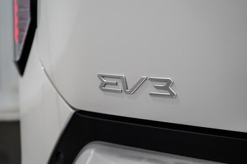 https://dvg-vehicle-assets.s3.amazonaws.com/1063429/19cdoc5v88zq1s2c5pk7xvsix.jpg