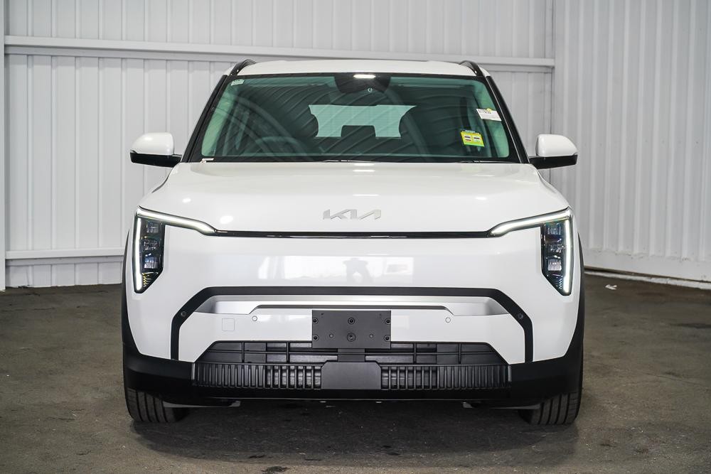 Kia Ev3 image 3