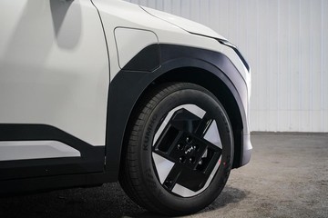 https://dvg-vehicle-assets.s3.amazonaws.com/1063429/535yq7syr9e9fje8rh1e4sv02.jpg