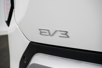 https://dvg-vehicle-assets.s3.amazonaws.com/1063441/7j8ev8l535hx1cr1weer5nuvb.jpg