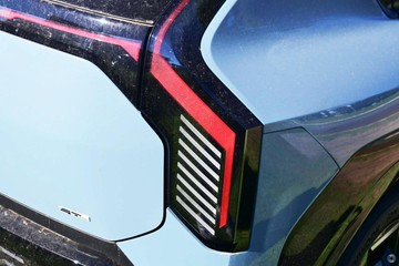 https://dvg-vehicle-assets.s3.amazonaws.com/1064433/k5abqpd4frm29s7edadmwz5g6.jpg