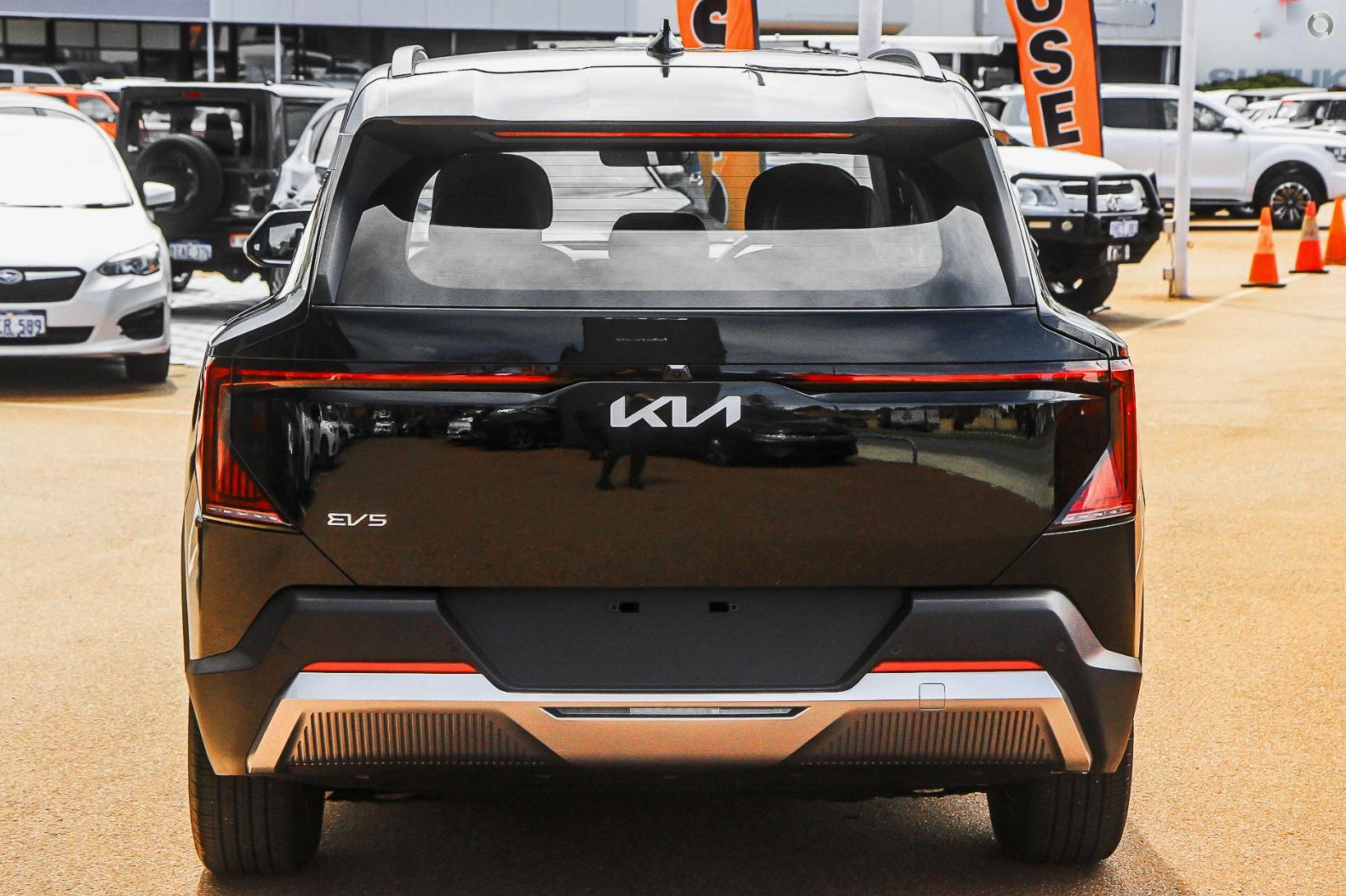 Kia Ev5 image 3