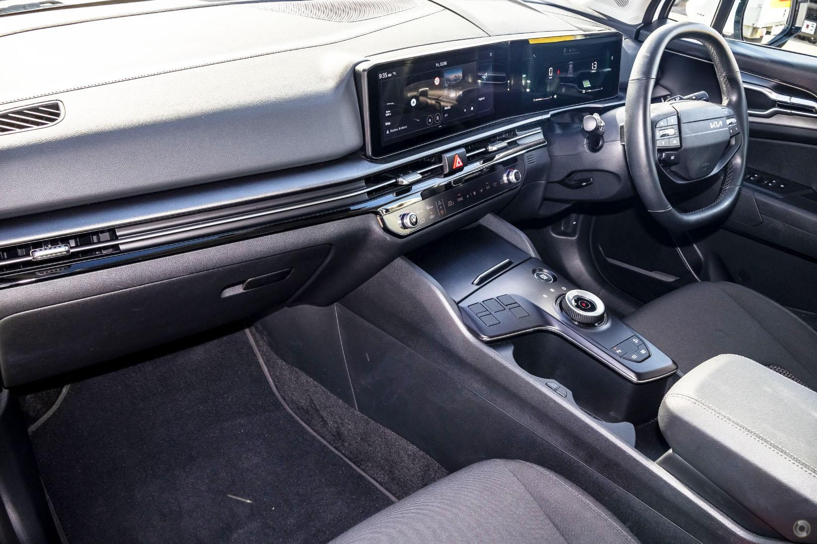 Kia Sportage image 3