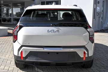 https://dvg-vehicle-assets.s3.amazonaws.com/1081372/8a1hpmhsqobr712l0gtyaqy0b.jpg