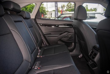 https://dvg-vehicle-assets.s3.amazonaws.com/1089214/9edr14z6rbpr2ff0f8d8el8rd.jpg