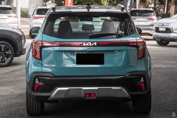 https://dvg-vehicle-assets.s3.amazonaws.com/1089214/qnfliayf6fw92bre03y9aypna.jpg
