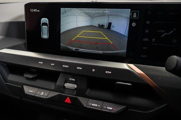 https://dvg-vehicle-assets.s3.amazonaws.com/1089215/5m9z3tiscb1zyxxv7tzg2k89m.jpg