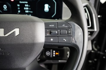 https://dvg-vehicle-assets.s3.amazonaws.com/1089215/8qjiw38yf5j6jdvrouvvwsiiz.jpg