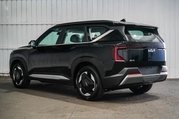 https://dvg-vehicle-assets.s3.amazonaws.com/1089215/axdoeplcnke1hbf1uw4g5m39n.jpg