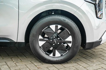 https://dvg-vehicle-assets.s3.amazonaws.com/1092413/7sm300d2l7usug73rfaruzy3f.jpg