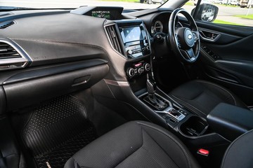 https://dvg-vehicle-assets.s3.amazonaws.com/1102208/d3cc6a4dd708f798e59ea1bf0c67f5c5.jpg