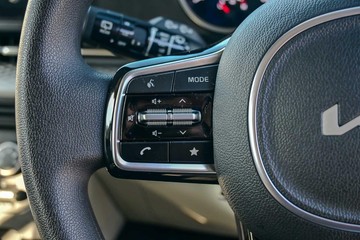 https://dvg-vehicle-assets.s3.amazonaws.com/1102222/38f698b537858645ced82649882e784f.jpg