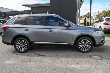 https://dvg-vehicle-assets.s3.amazonaws.com/1102229/81bdeef295e2e93d919b9a622200a30e.jpg