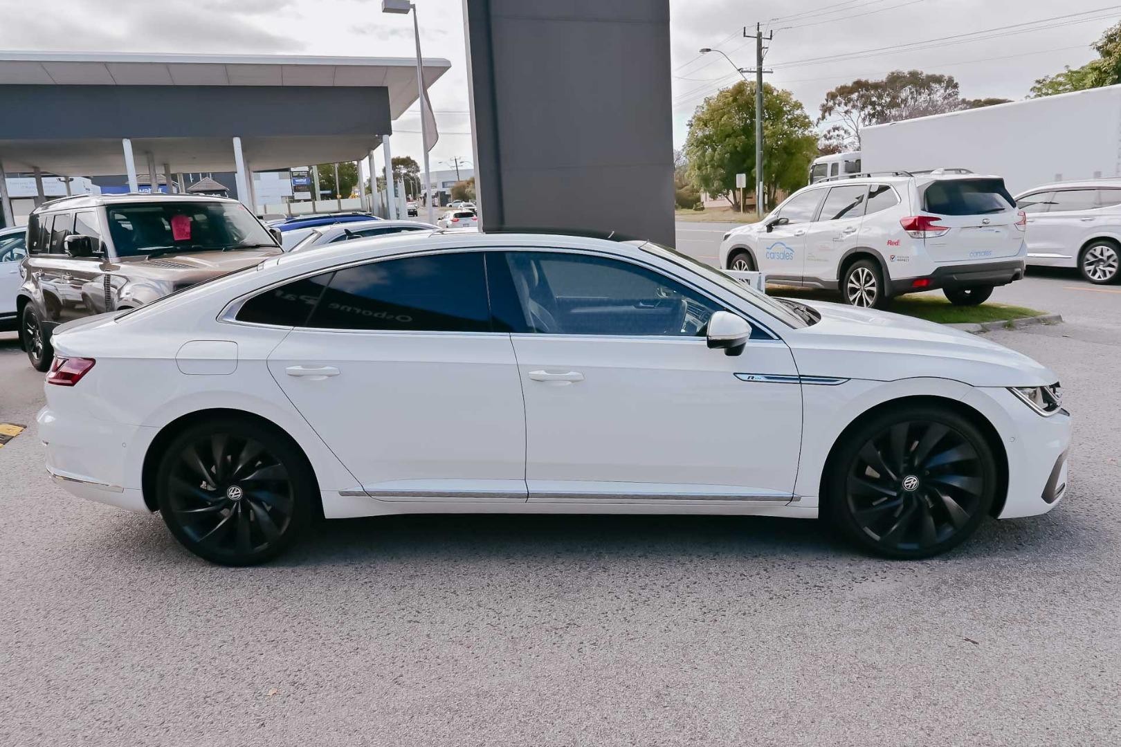 Volkswagen Arteon image 3