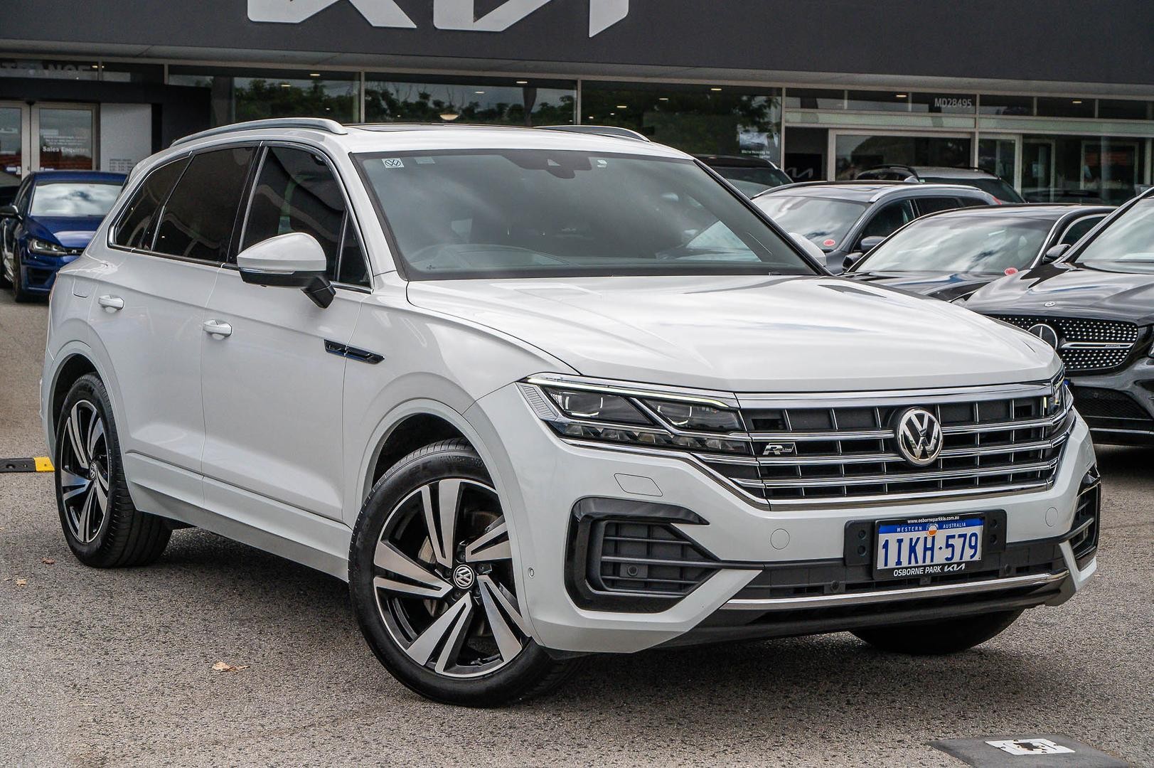 Volkswagen Touareg image 1