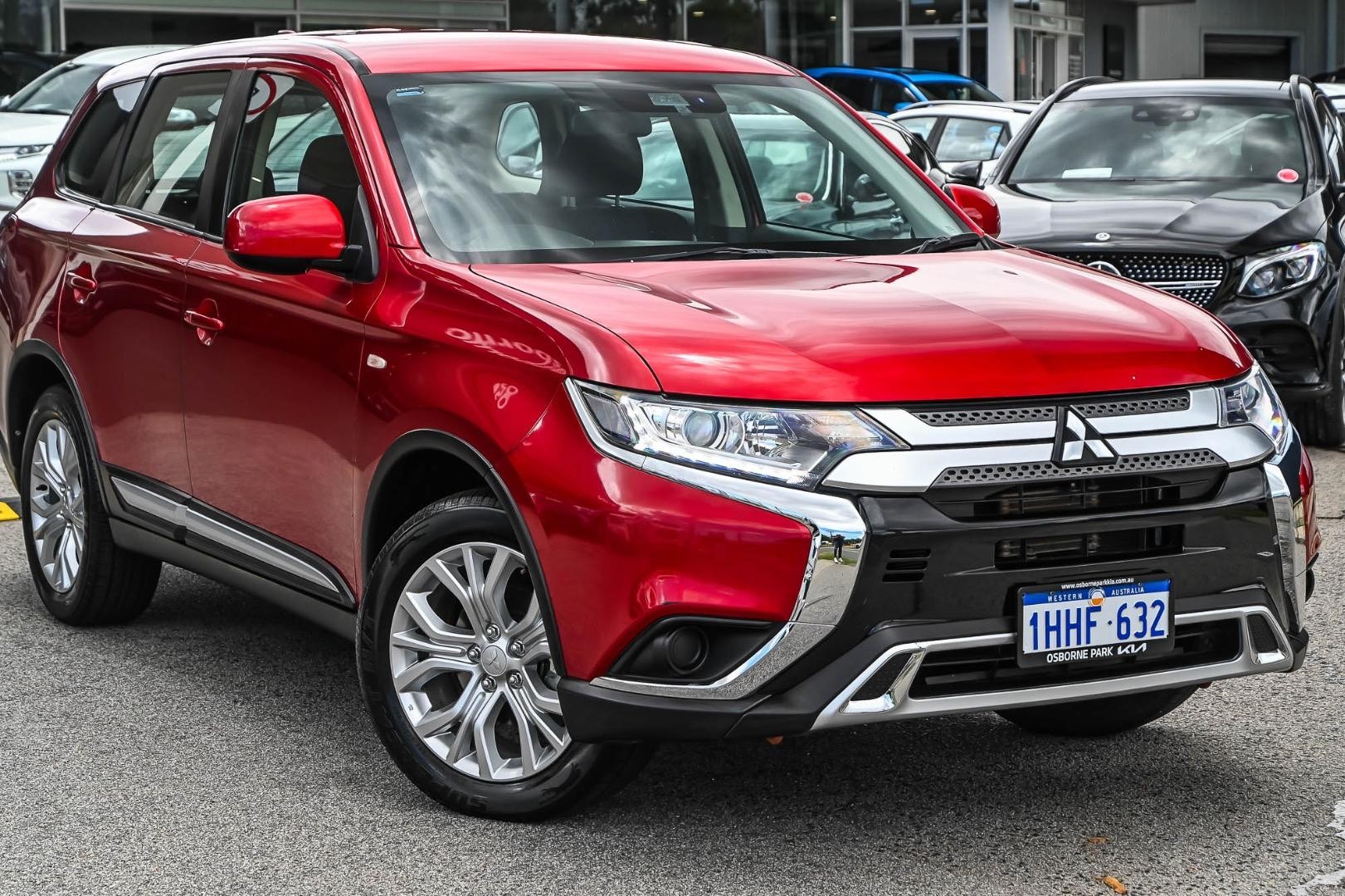 Mitsubishi Outlander image 1