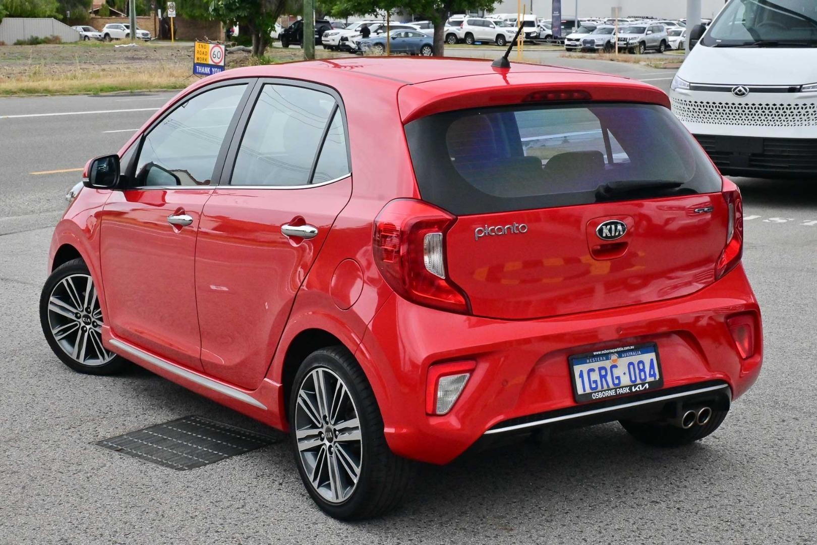 Kia Picanto image 2