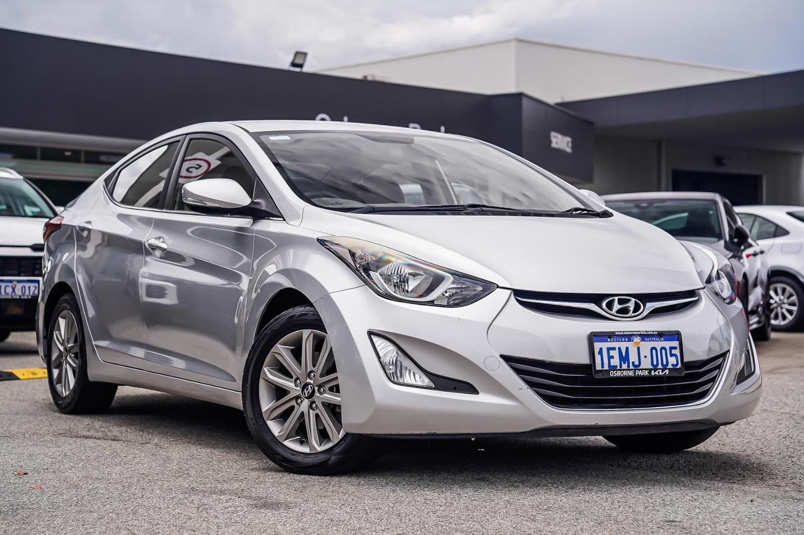 Hyundai Elantra image 1