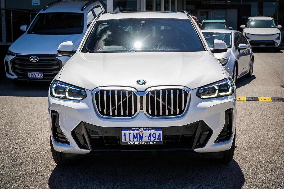 BMW X3 image 2